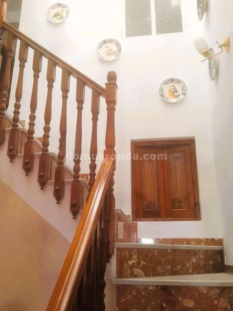 10 soveværelse Villa til salg i Alcala del Valle med garage - € 250.000 (Ref: 9109157)