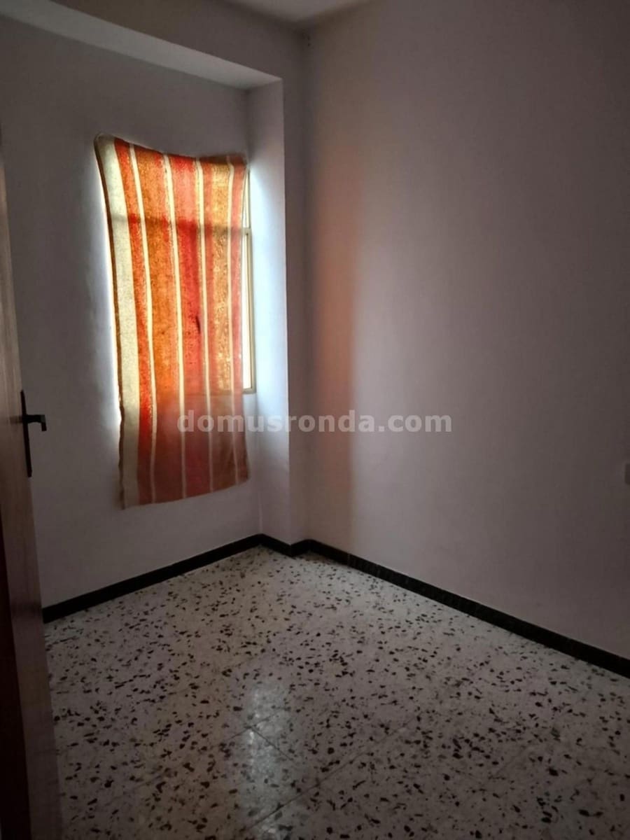 10 soveværelse Villa til salg i Alcala del Valle med garage - € 250.000 (Ref: 9109157)