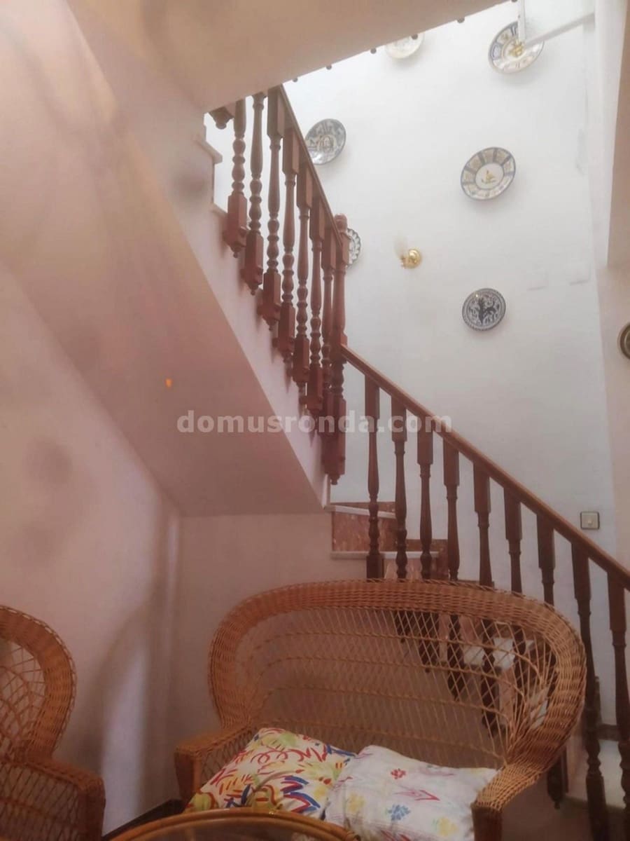 10 soveværelse Villa til salg i Alcala del Valle med garage - € 250.000 (Ref: 9109157)