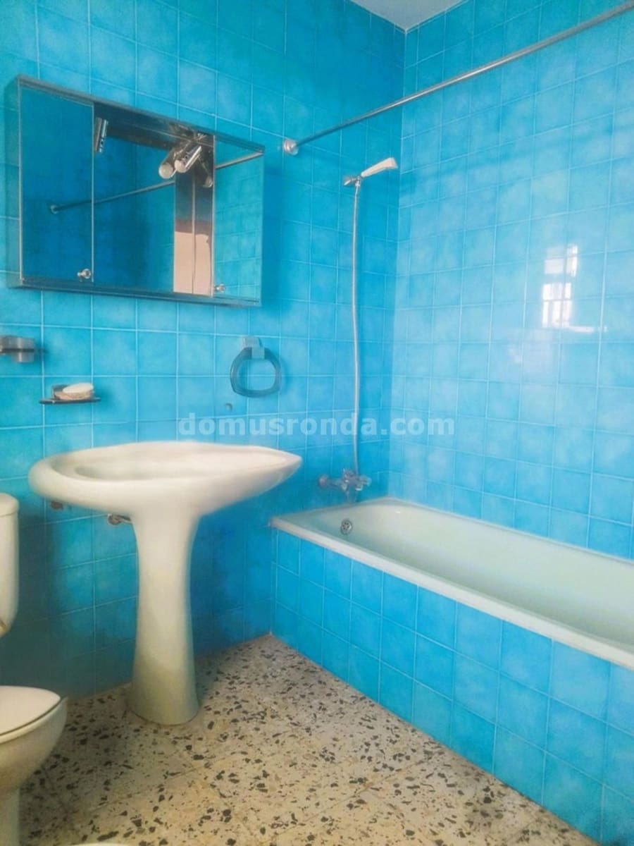 10 soveværelse Villa til salg i Alcala del Valle med garage - € 250.000 (Ref: 9109157)