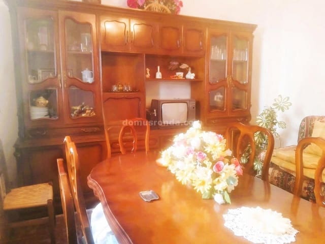 10 soverom Villa til salgs i Alcalá del Valle med garasje - € 250 000 (Ref: 9109157)