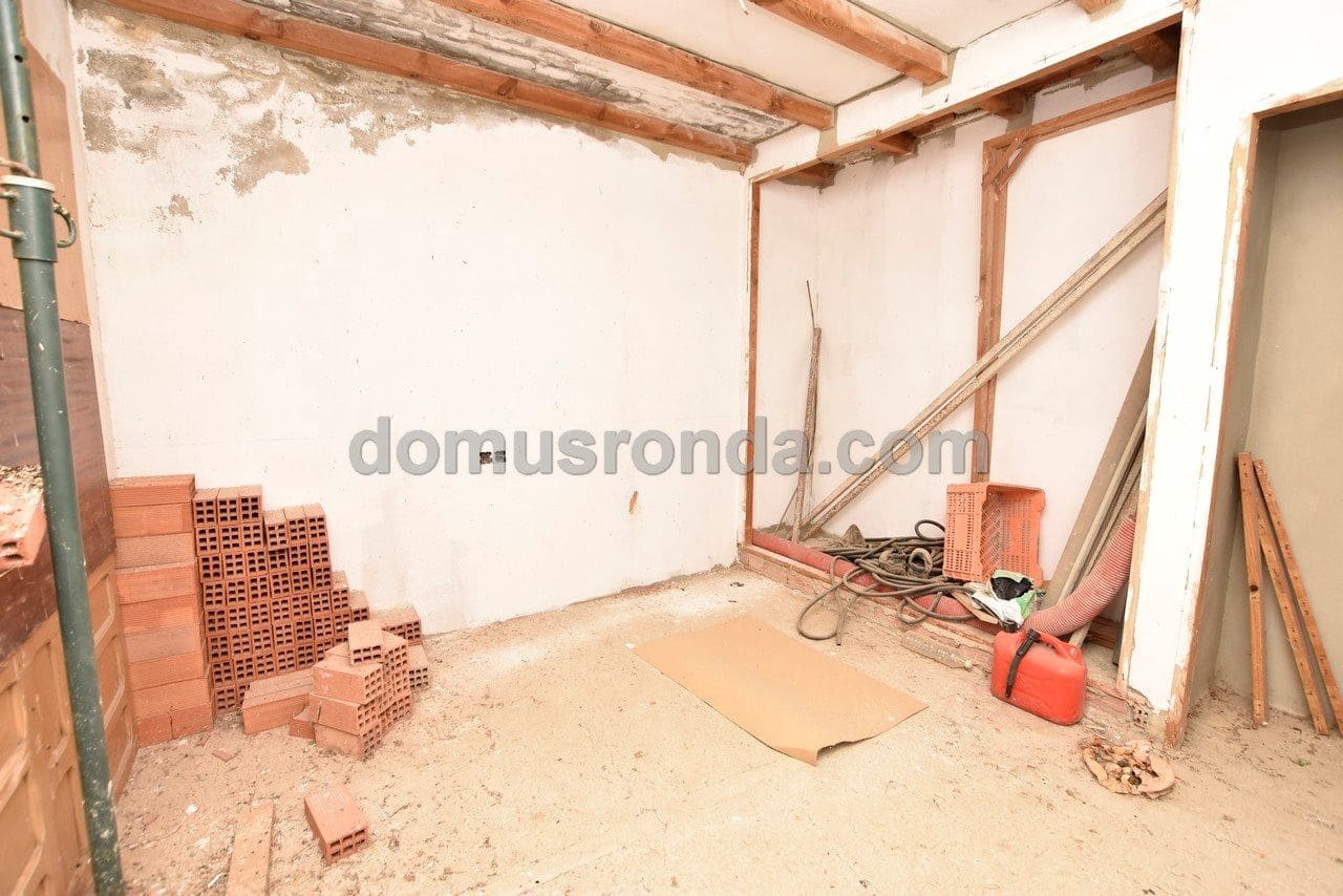 3 makuuhuone Asunto myytävänä paikassa Benaojan - 48 000 € (Ref: 9125903)