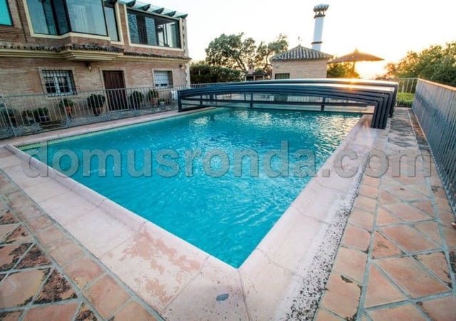 4 soverom Villa til salgs i Ronda med svømmebasseng garasje - € 1 600 000 (Ref: 9137458)