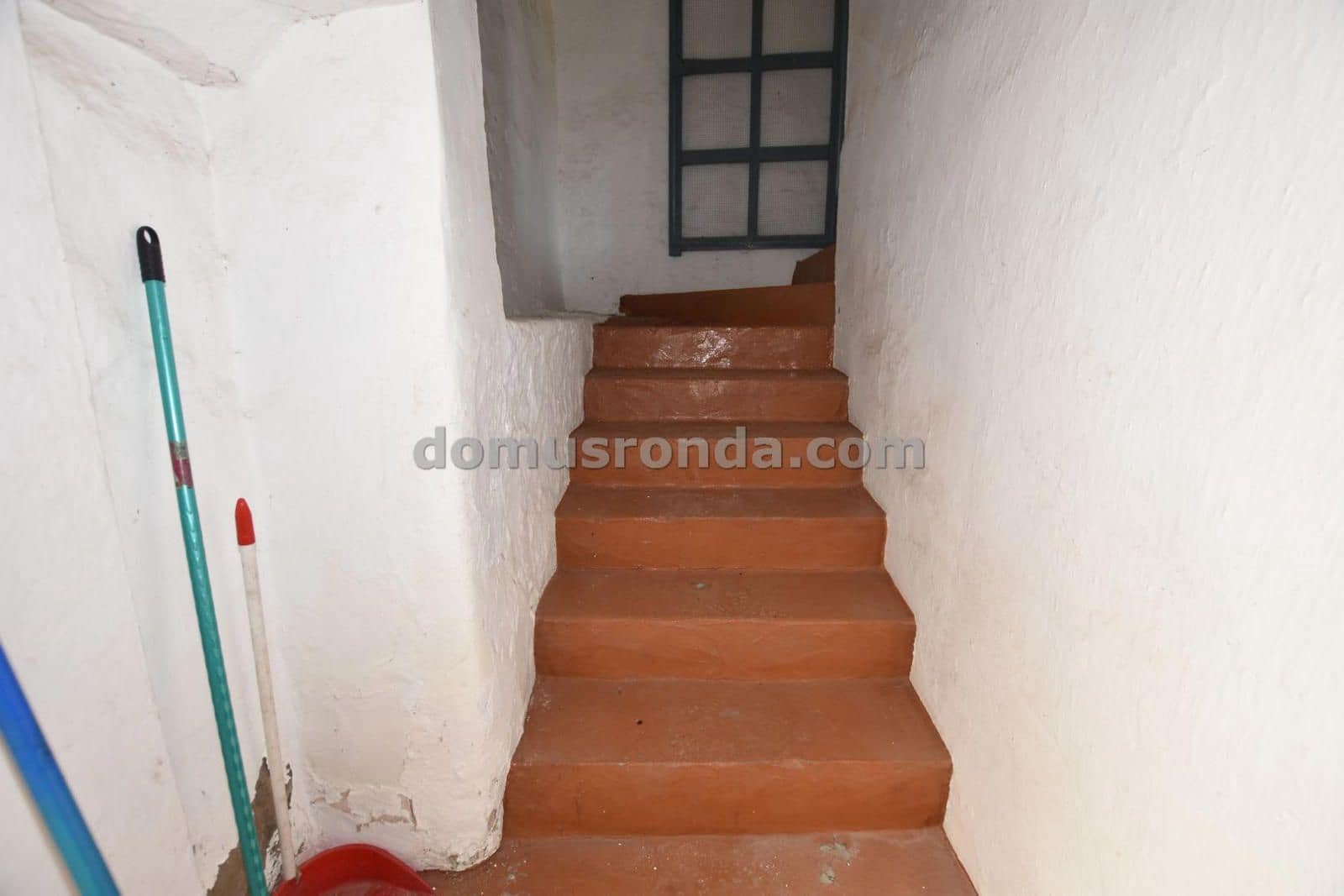 5 soveværelse Villa til salg i Cuevas del Becerro med garage - € 155.000 (Ref: 9180161)