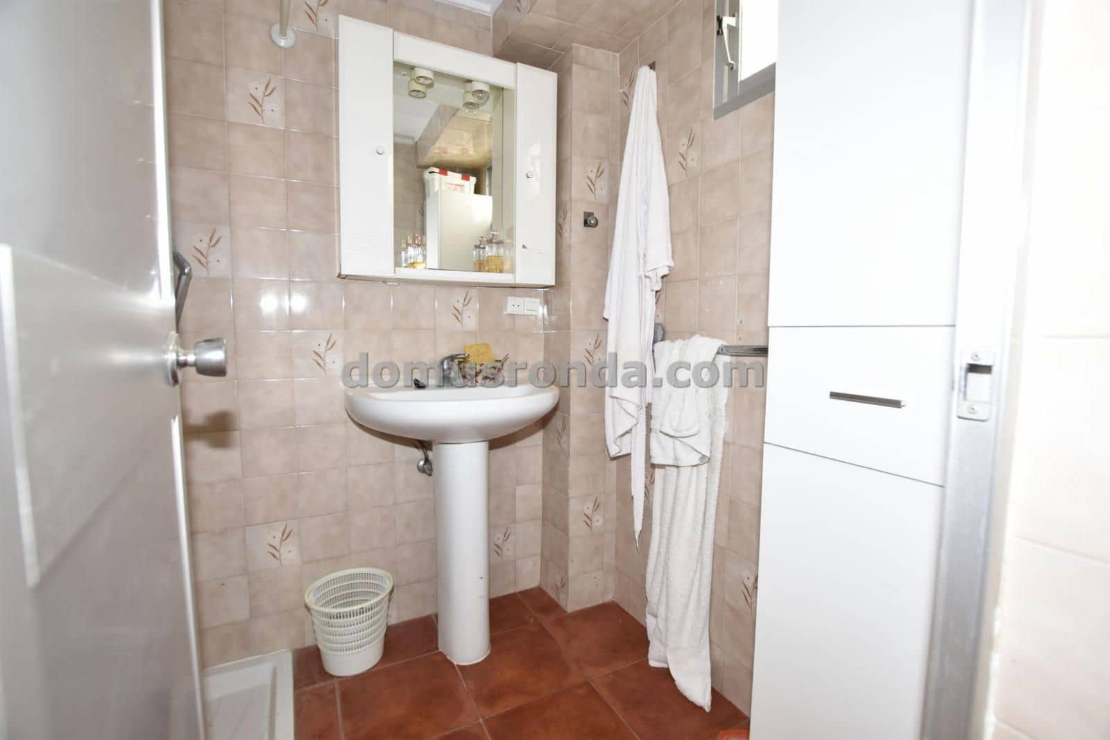 5 soveværelse Villa til salg i Cuevas del Becerro med garage - € 155.000 (Ref: 9180161)