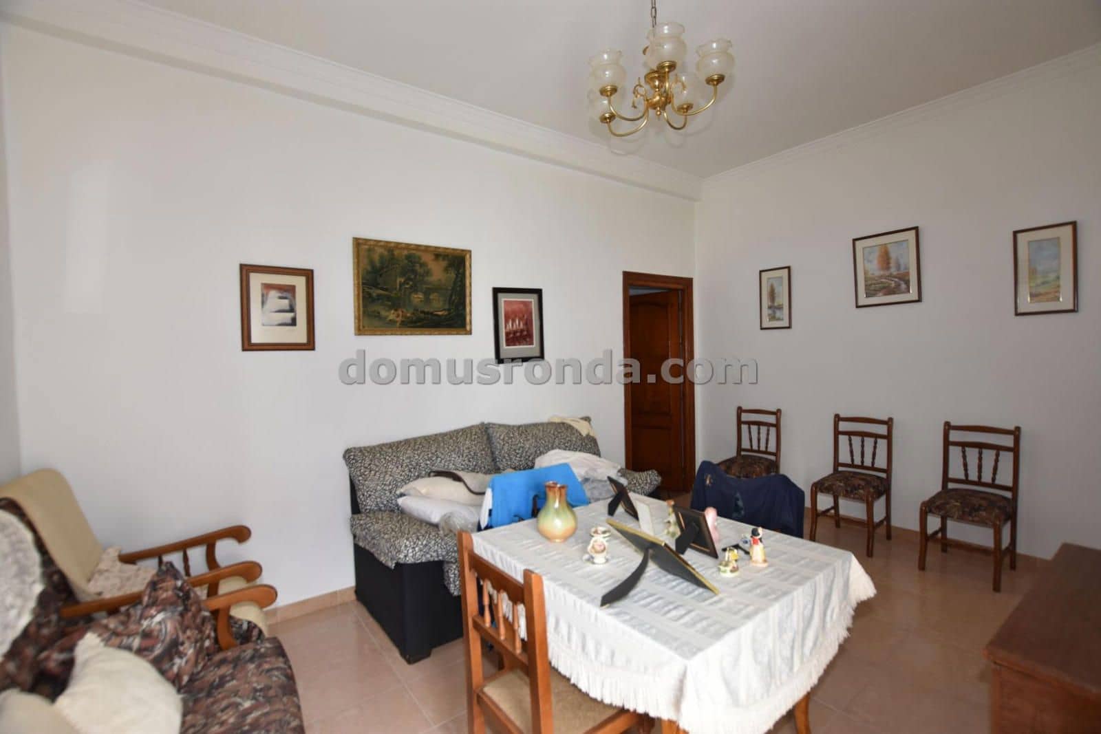 5 soveværelse Villa til salg i Cuevas del Becerro med garage - € 155.000 (Ref: 9180161)