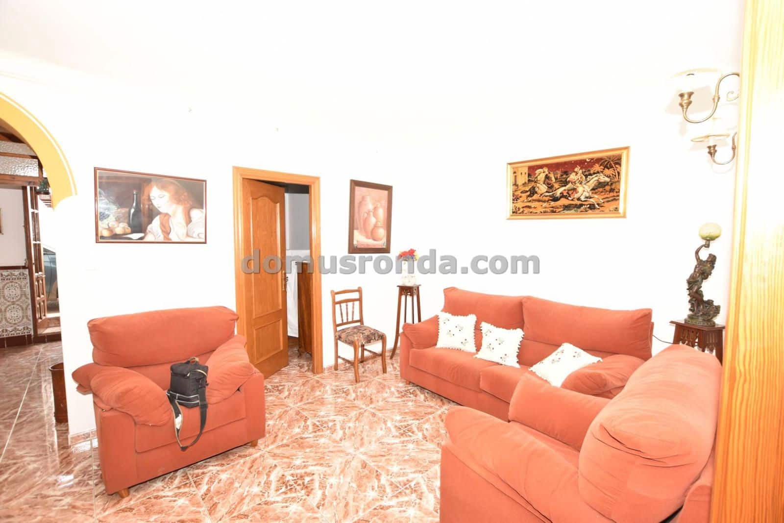 5 soveværelse Villa til salg i Cuevas del Becerro med garage - € 155.000 (Ref: 9180161)