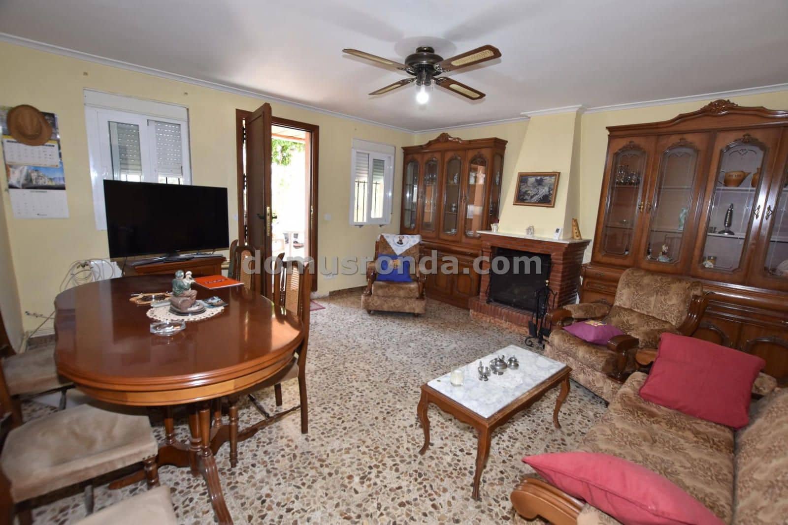 6 sypialnia Willa na sprzedaż w Cuevas del Becerro z garażem - 117 000 € (Ref: 9185973)