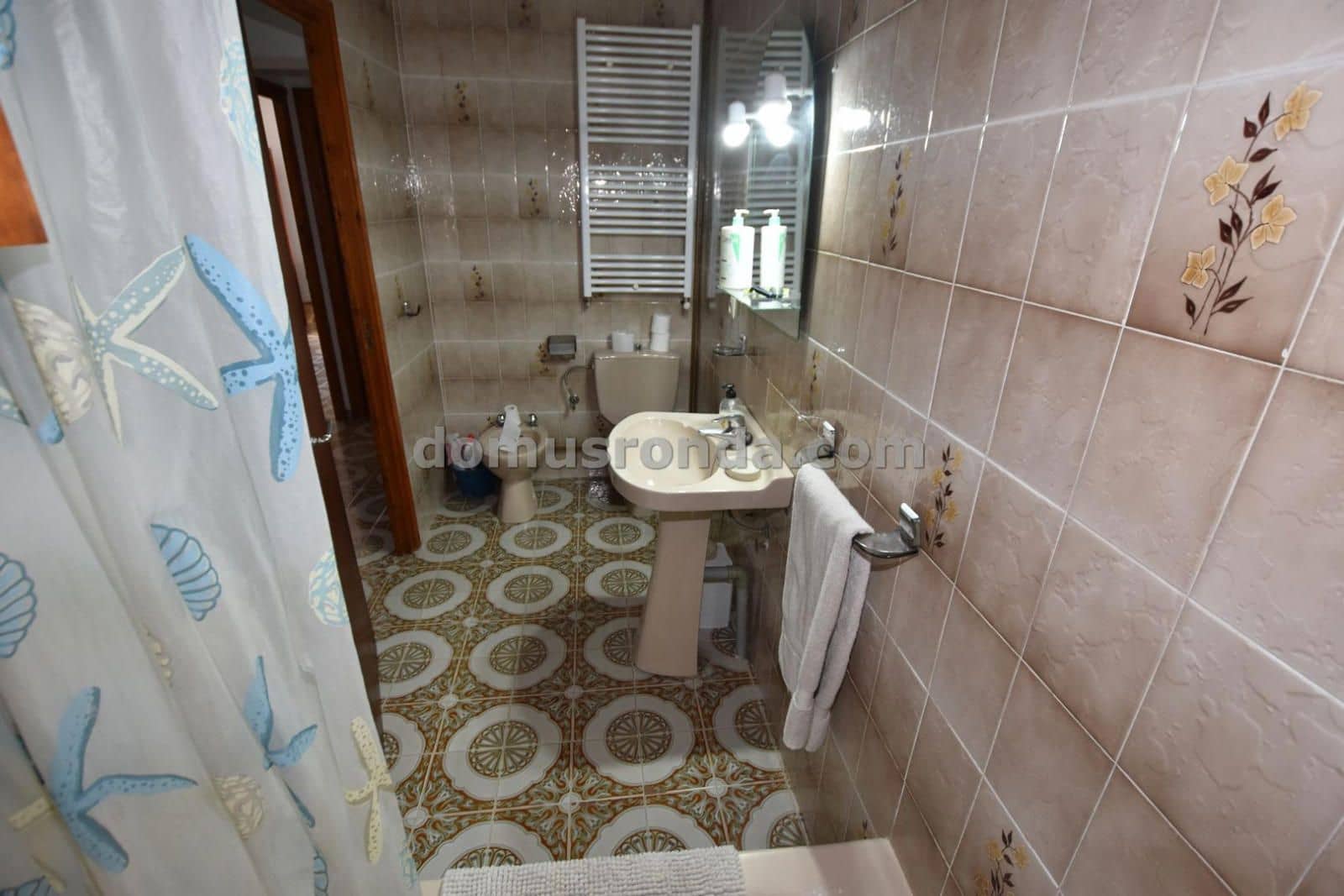 6 sypialnia Willa na sprzedaż w Cuevas del Becerro z garażem - 117 000 € (Ref: 9185973)