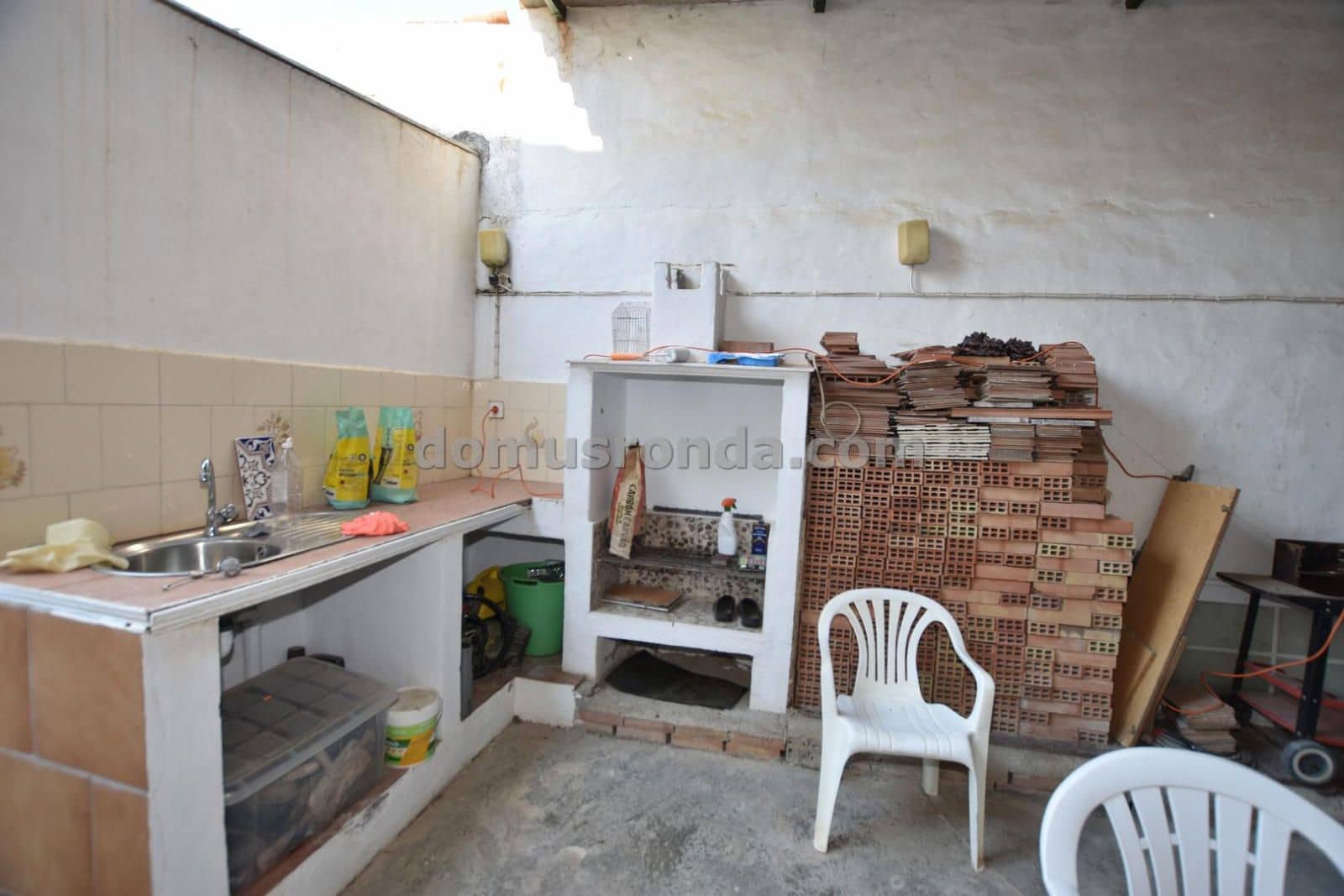 6 sypialnia Willa na sprzedaż w Cuevas del Becerro z garażem - 117 000 € (Ref: 9185973)