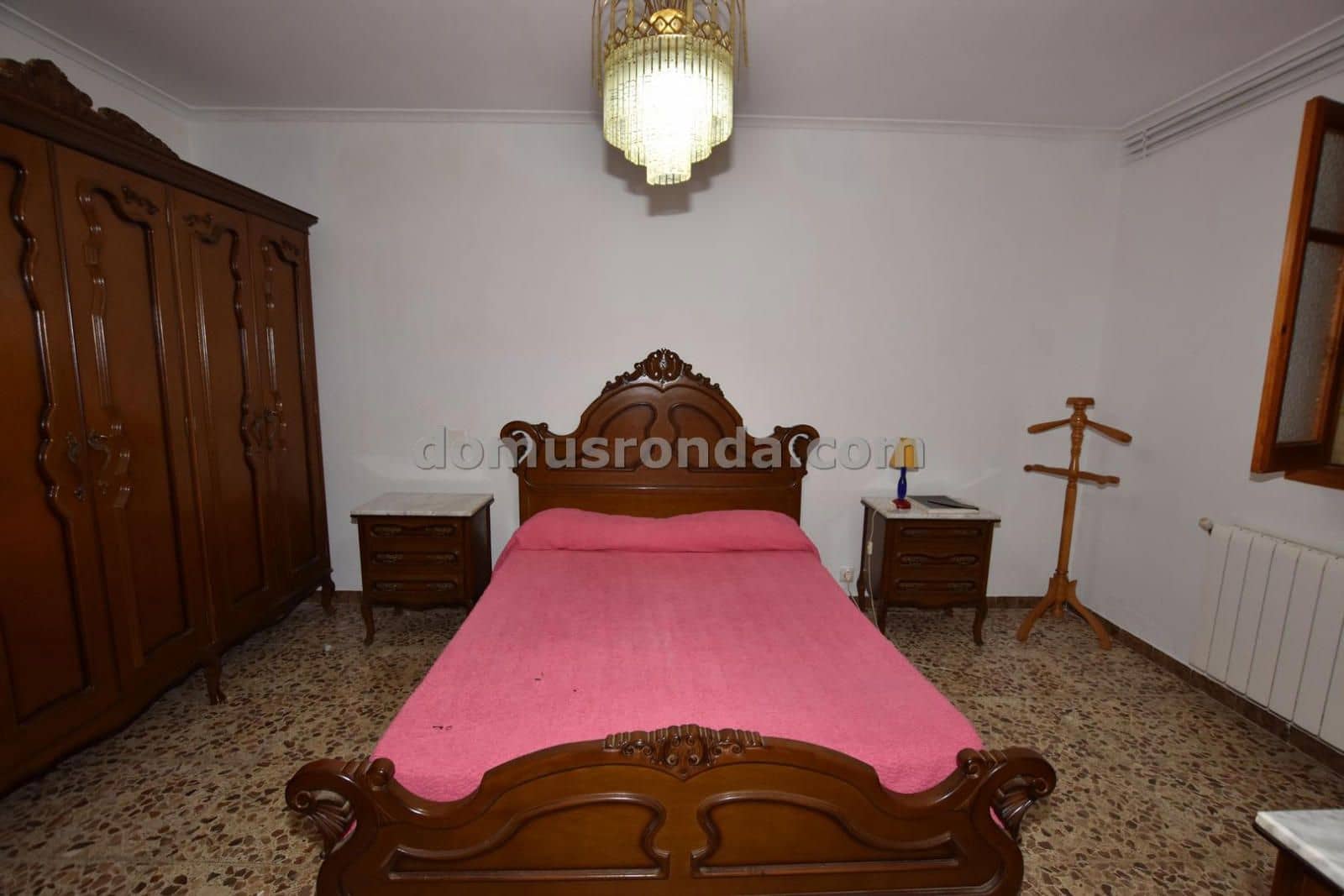 6 sypialnia Willa na sprzedaż w Cuevas del Becerro z garażem - 117 000 € (Ref: 9185973)