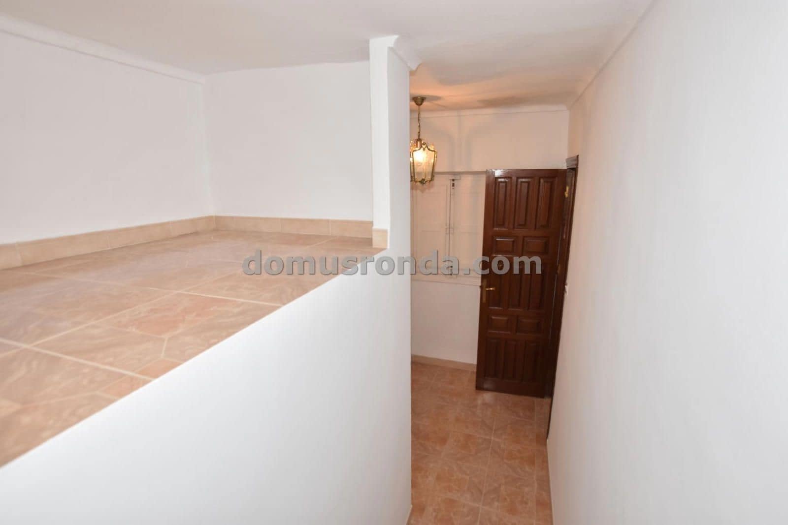 6 bedroom Villa for sale in Cuevas del Becerro - € 80,000 (Ref: 9185974)