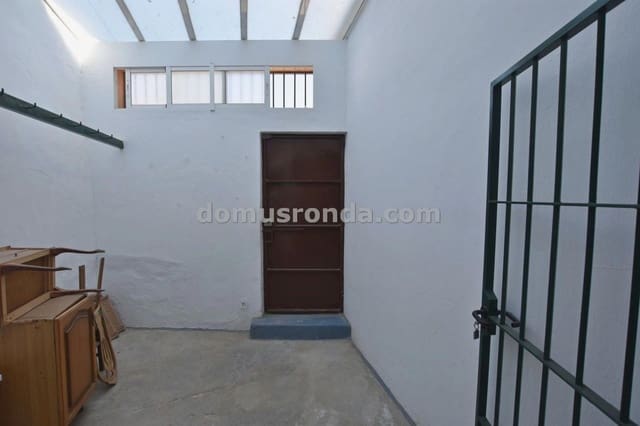 6 quarto Moradia para venda em Cuevas del Becerro - 80 000 € (Ref: 9185974)