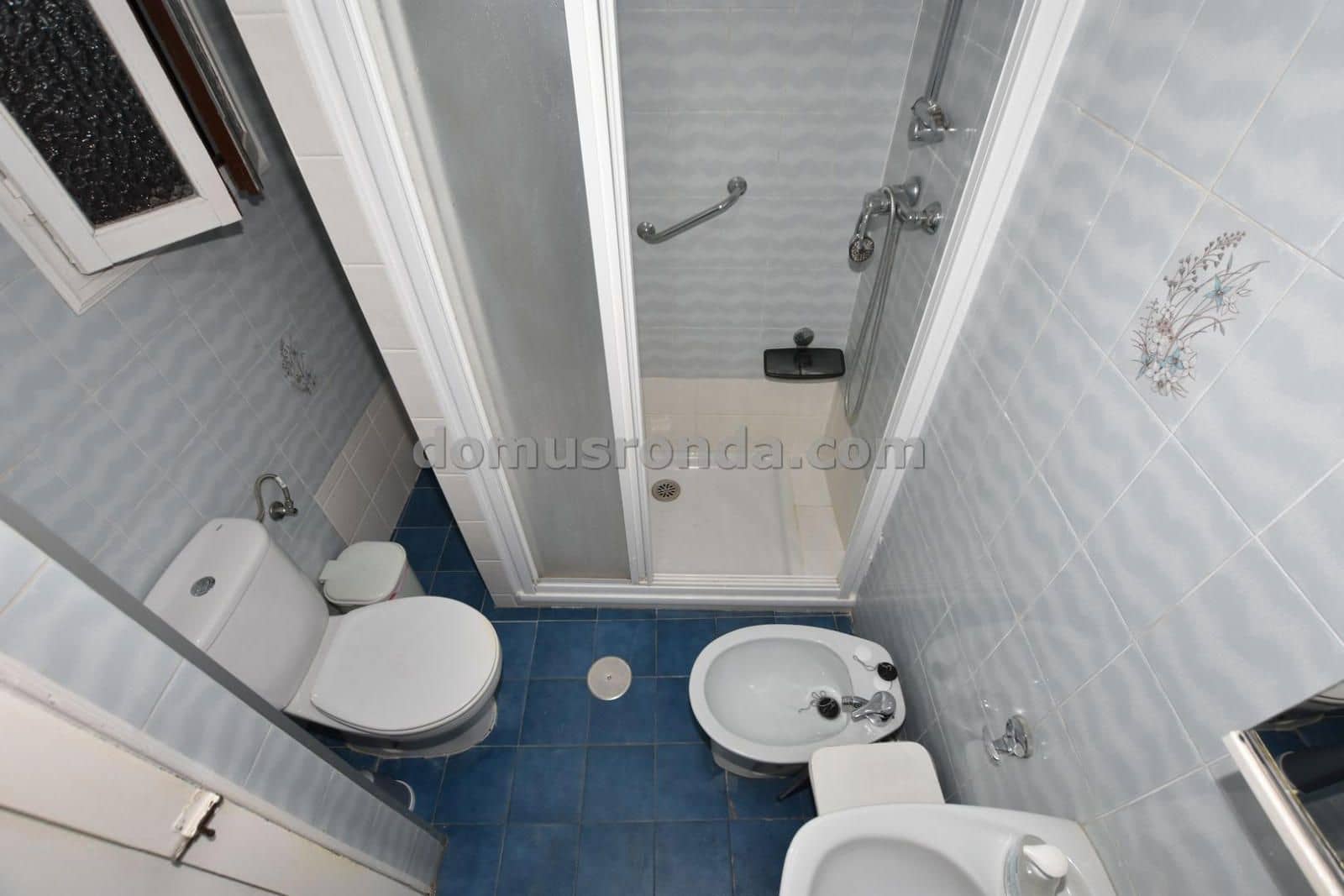 6 bedroom Villa for sale in Cuevas del Becerro - € 80,000 (Ref: 9185974)
