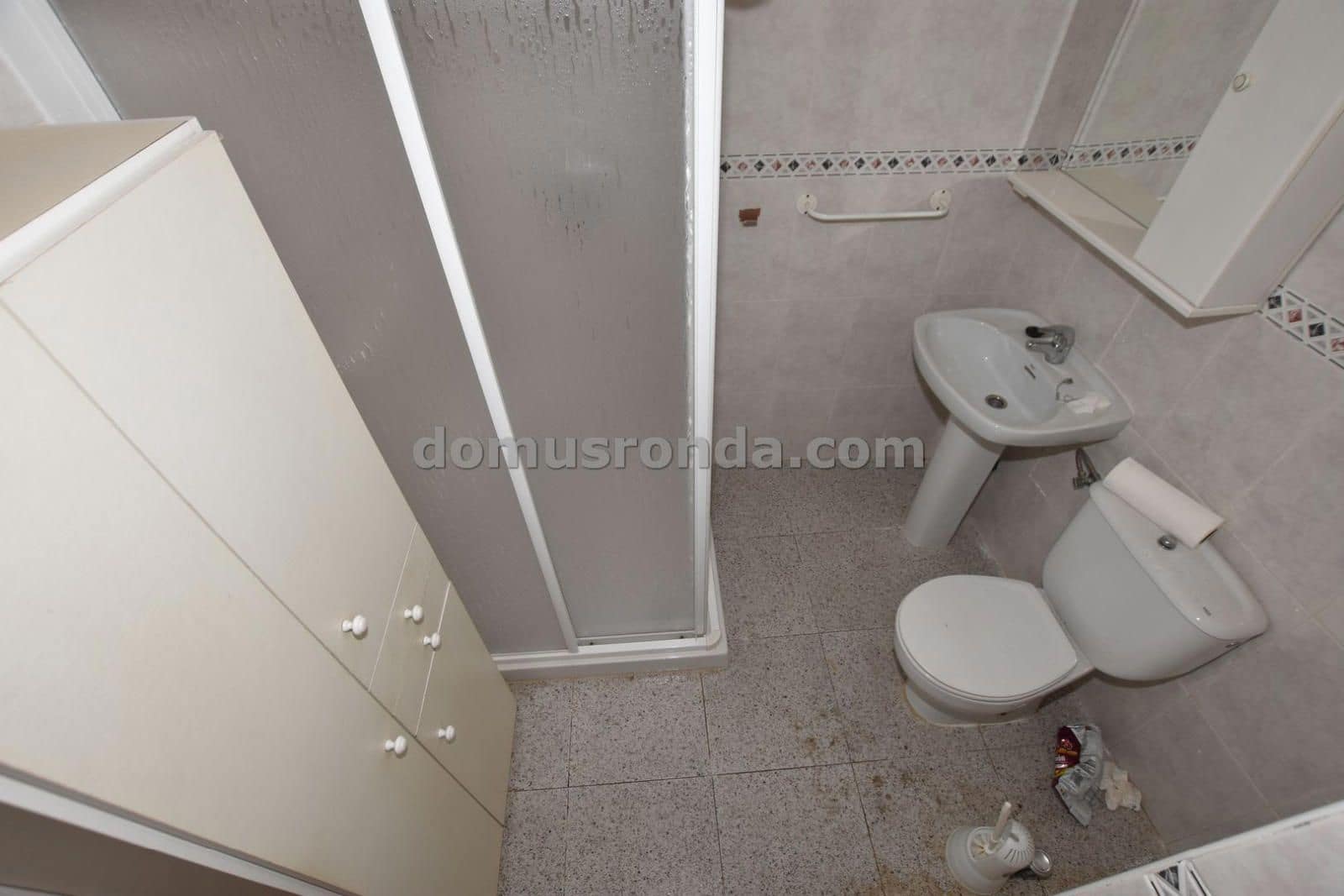 9 soveværelse Villa til salg i Cuevas del Becerro med garage - € 150.000 (Ref: 9191376)