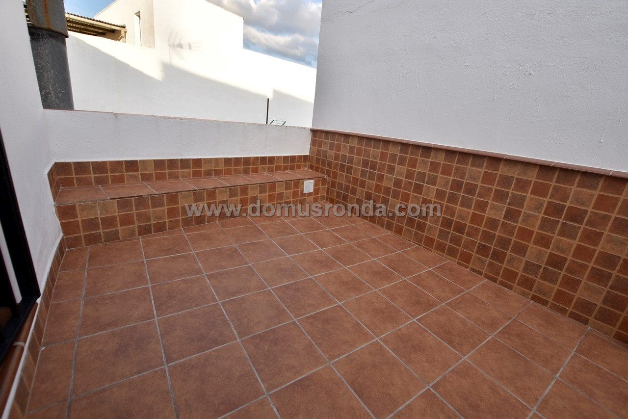 3 bedroom Villa for sale in Ronda - € 120,000 (Ref: 9239301)