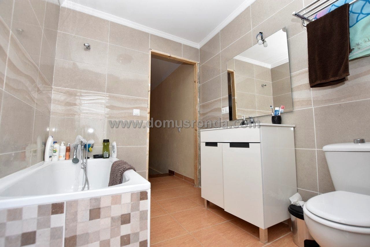 3 bedroom Villa for sale in Ronda - € 120,000 (Ref: 9239301)