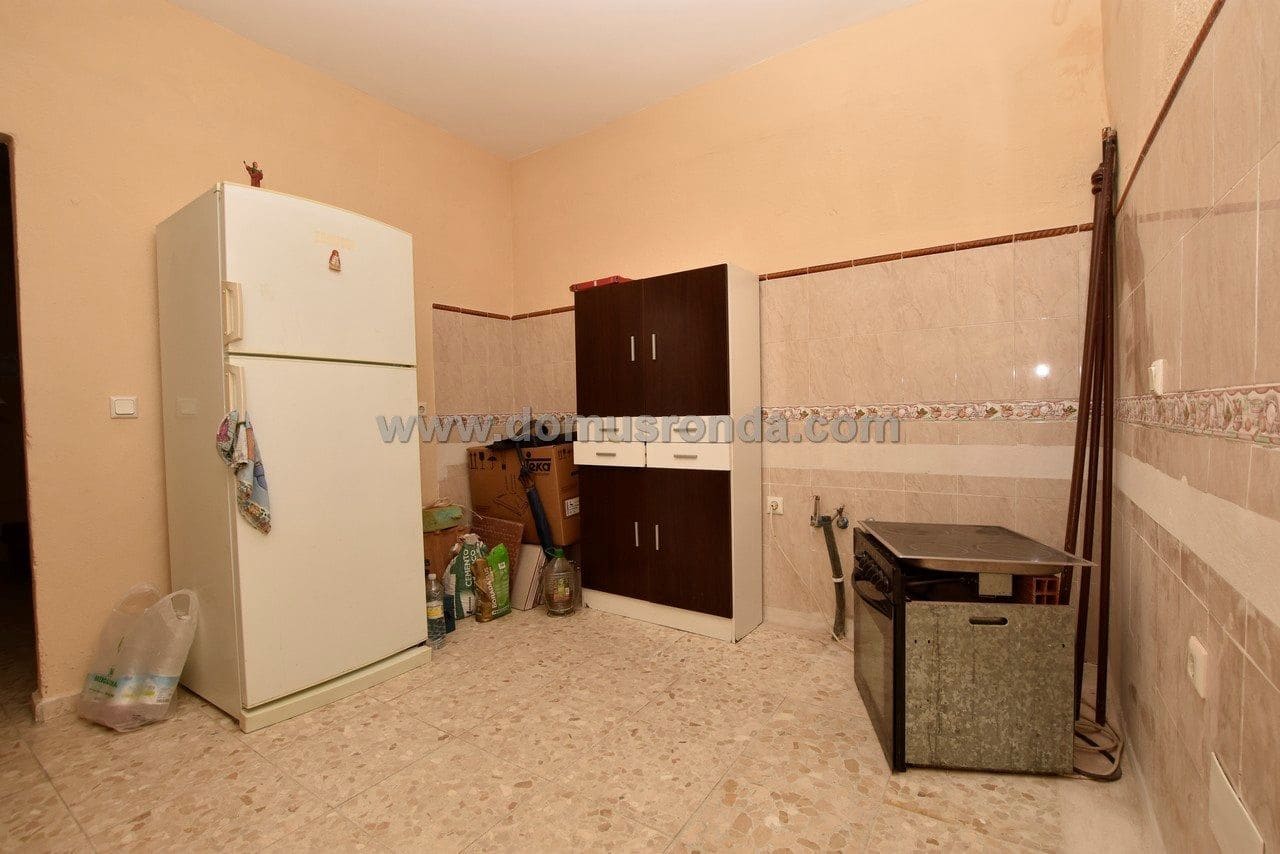 3 bedroom Villa for sale in Ronda - € 120,000 (Ref: 9239301)