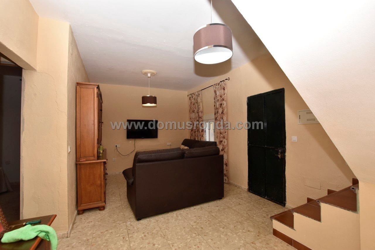 3 bedroom Villa for sale in Ronda - € 120,000 (Ref: 9239301)