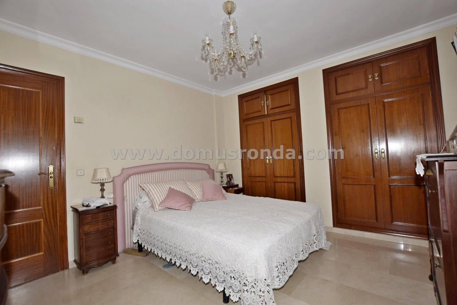 3 sypialnia Mieszkanie na sprzedaż w Ronda z garażem - 240 000 € (Ref: 9271798)