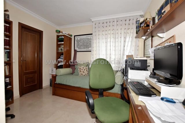 3 sypialnia Mieszkanie na sprzedaż w Ronda z garażem - 240 000 € (Ref: 9271798)