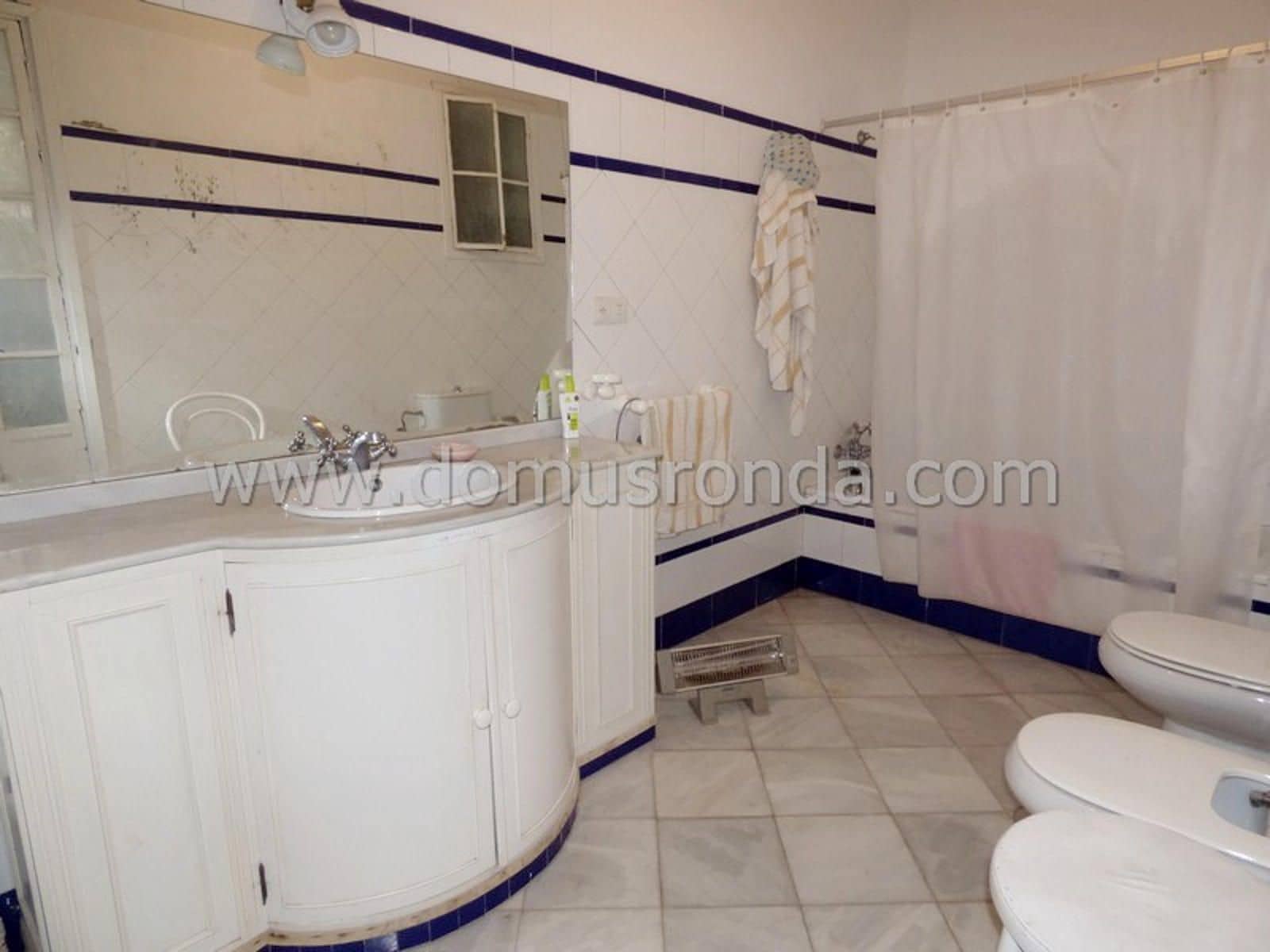 8 sypialnia Willa na sprzedaż w Ronda z basenem garażem - 2 000 000 € (Ref: 9279839)