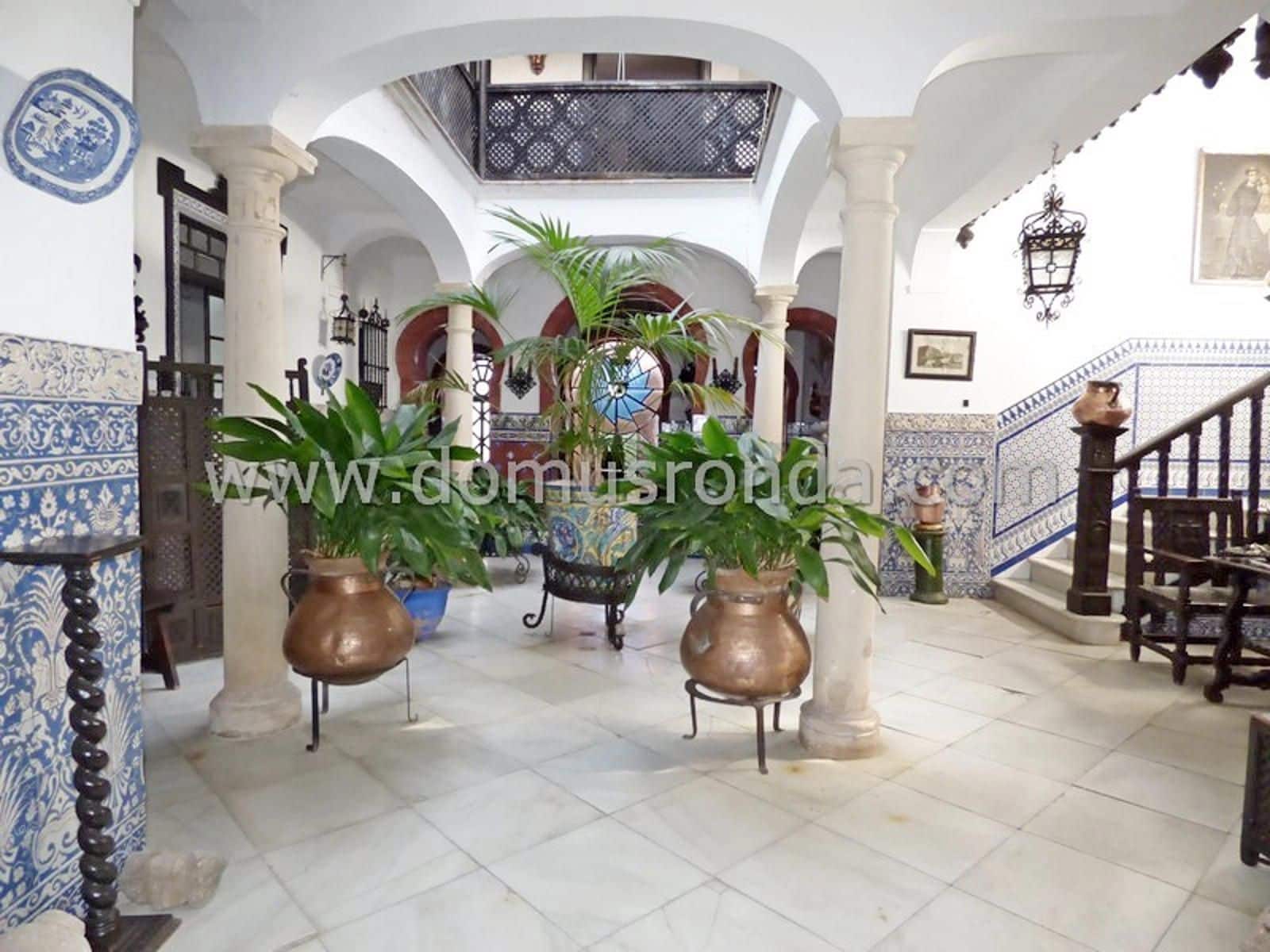 8 sypialnia Willa na sprzedaż w Ronda z basenem garażem - 2 000 000 € (Ref: 9279839)