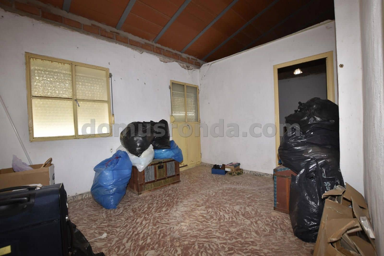 3 bedroom Villa for sale in Ronda - € 179,000 (Ref: 9315196)