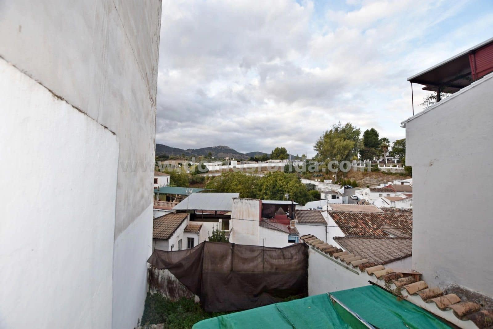 2 bedroom Villa for sale in Arriate - € 89,500 (Ref: 9353918)