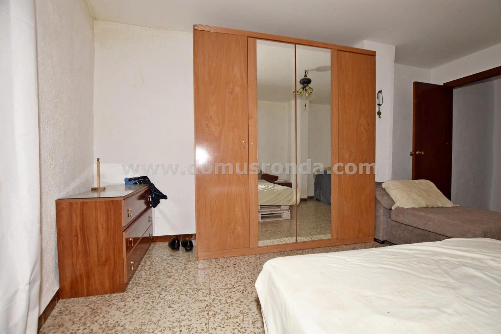 2 bedroom Villa for sale in Arriate - € 89,500 (Ref: 9353918)