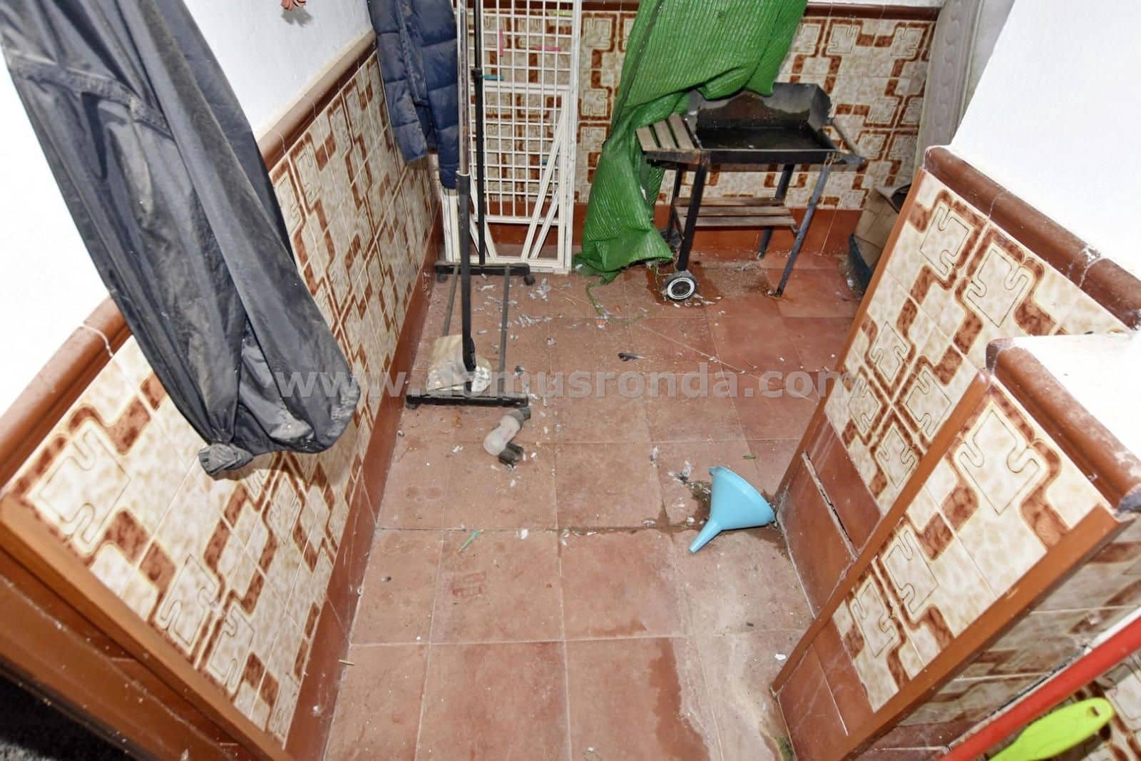 2 bedroom Villa for sale in Arriate - € 89,500 (Ref: 9353918)