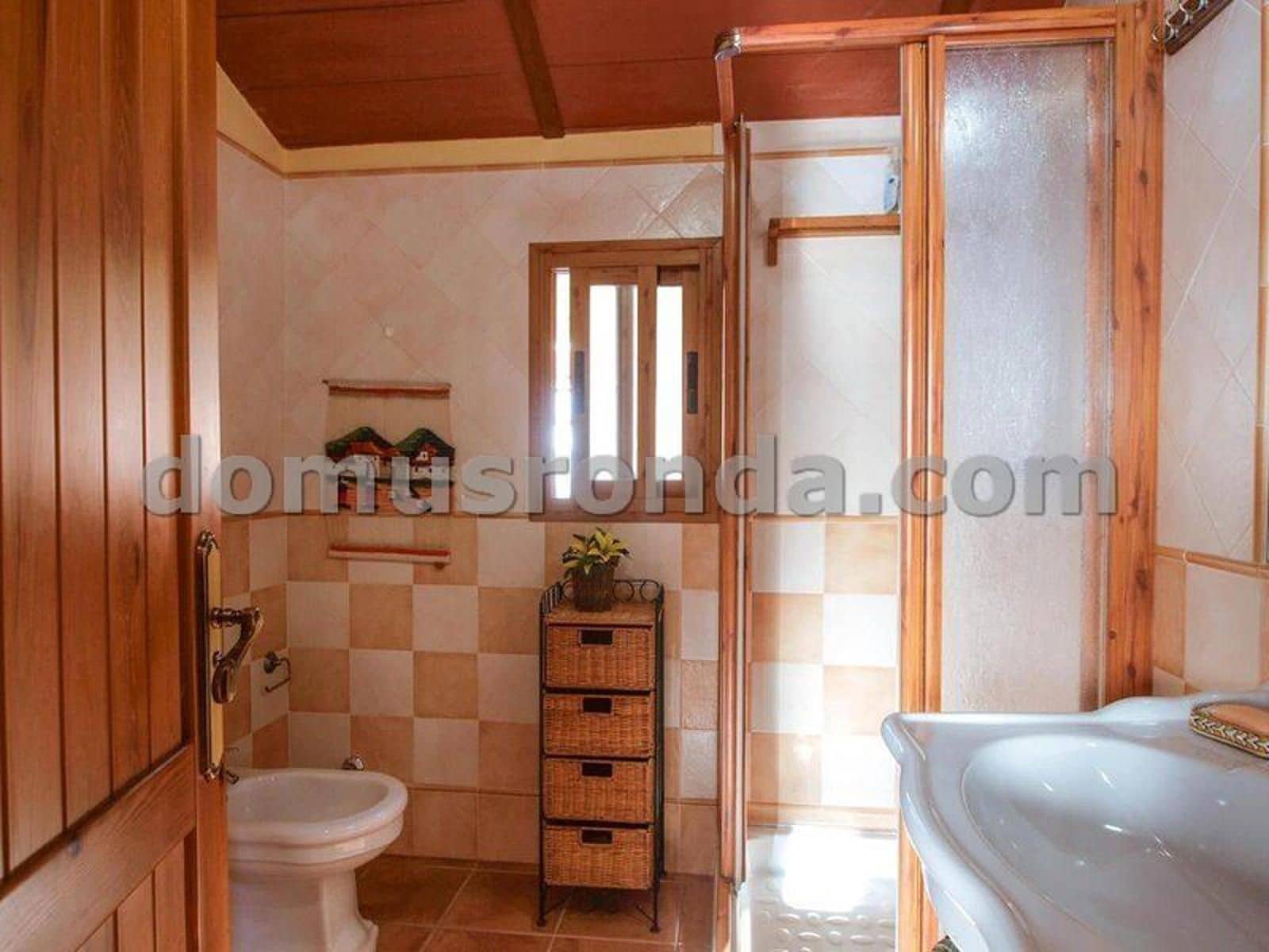 4 slaapkamer Villa te koop in El Gastor met zwembad garage - € 430.000 (Ref: 9386521)