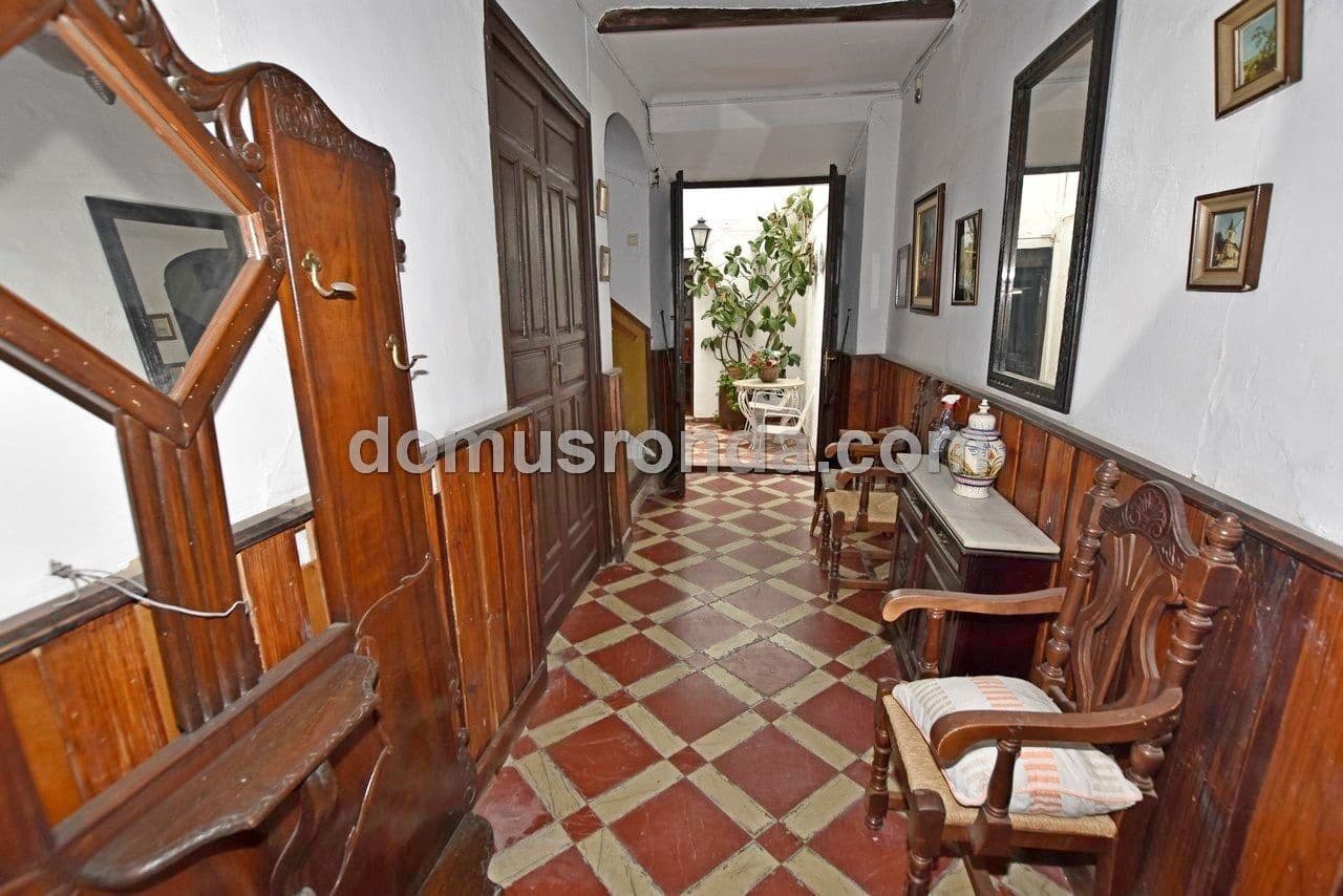 10 slaapkamer Villa te koop in Arriate met zwembad - € 495.000 (Ref: 9394241)