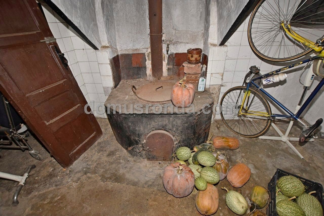 10 slaapkamer Villa te koop in Arriate met zwembad - € 495.000 (Ref: 9394241)