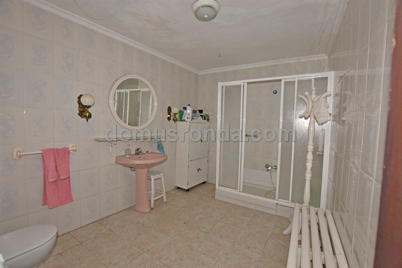 10 slaapkamer Villa te koop in Arriate met zwembad - € 495.000 (Ref: 9394241)