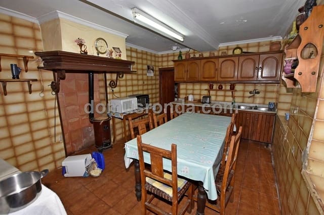 10 soveværelse Villa til salg i Arriate med swimmingpool - € 495.000 (Ref: 9394241)