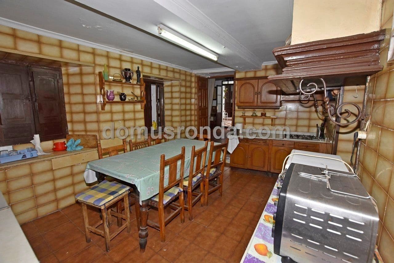 10 slaapkamer Villa te koop in Arriate met zwembad - € 495.000 (Ref: 9394241)