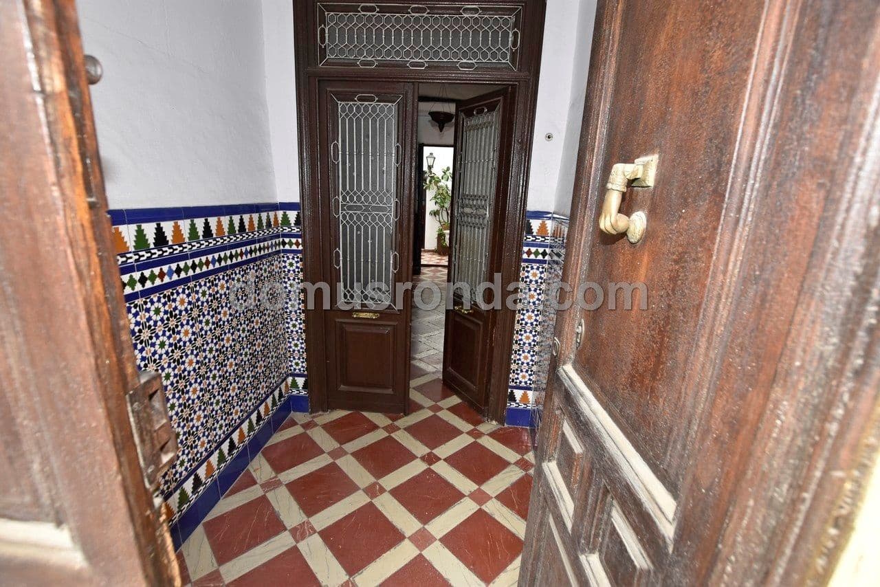 10 slaapkamer Villa te koop in Arriate met zwembad - € 495.000 (Ref: 9394241)