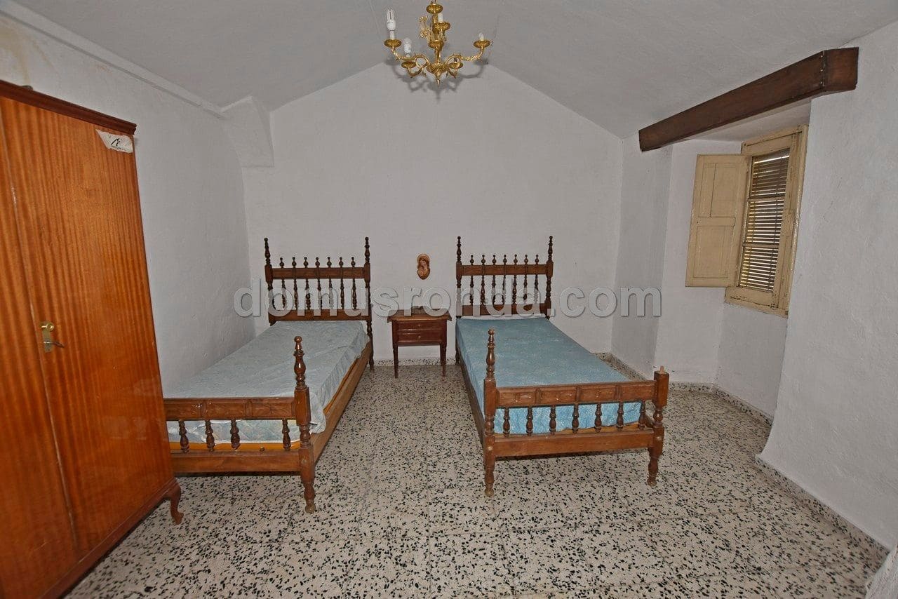 10 slaapkamer Villa te koop in Arriate met zwembad - € 495.000 (Ref: 9394241)