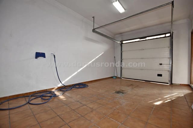 6 makuuhuone Huvila myytävänä paikassa Montejaque mukana 
autotalli - 198 000 € (Ref: 9462904)