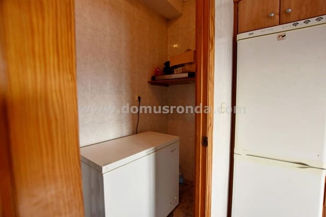 6 makuuhuone Huvila myytävänä paikassa Montejaque mukana 
autotalli - 198 000 € (Ref: 9462904)