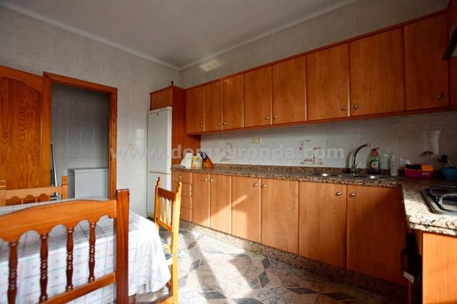 6 makuuhuone Huvila myytävänä paikassa Montejaque mukana 
autotalli - 198 000 € (Ref: 9462904)