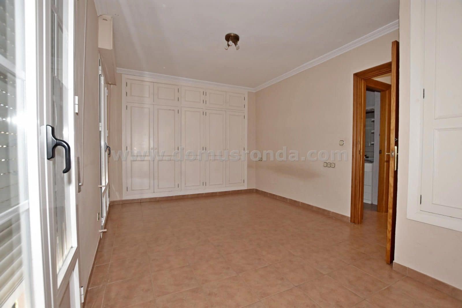 3 bedroom Townhouse for sale in Ronda with garage - € 245,000 (Ref: 9511121)