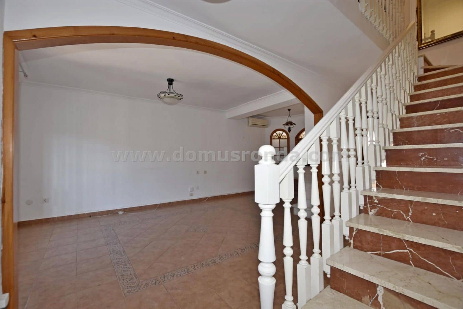 3 bedroom Townhouse for sale in Ronda with garage - € 245,000 (Ref: 9511121)