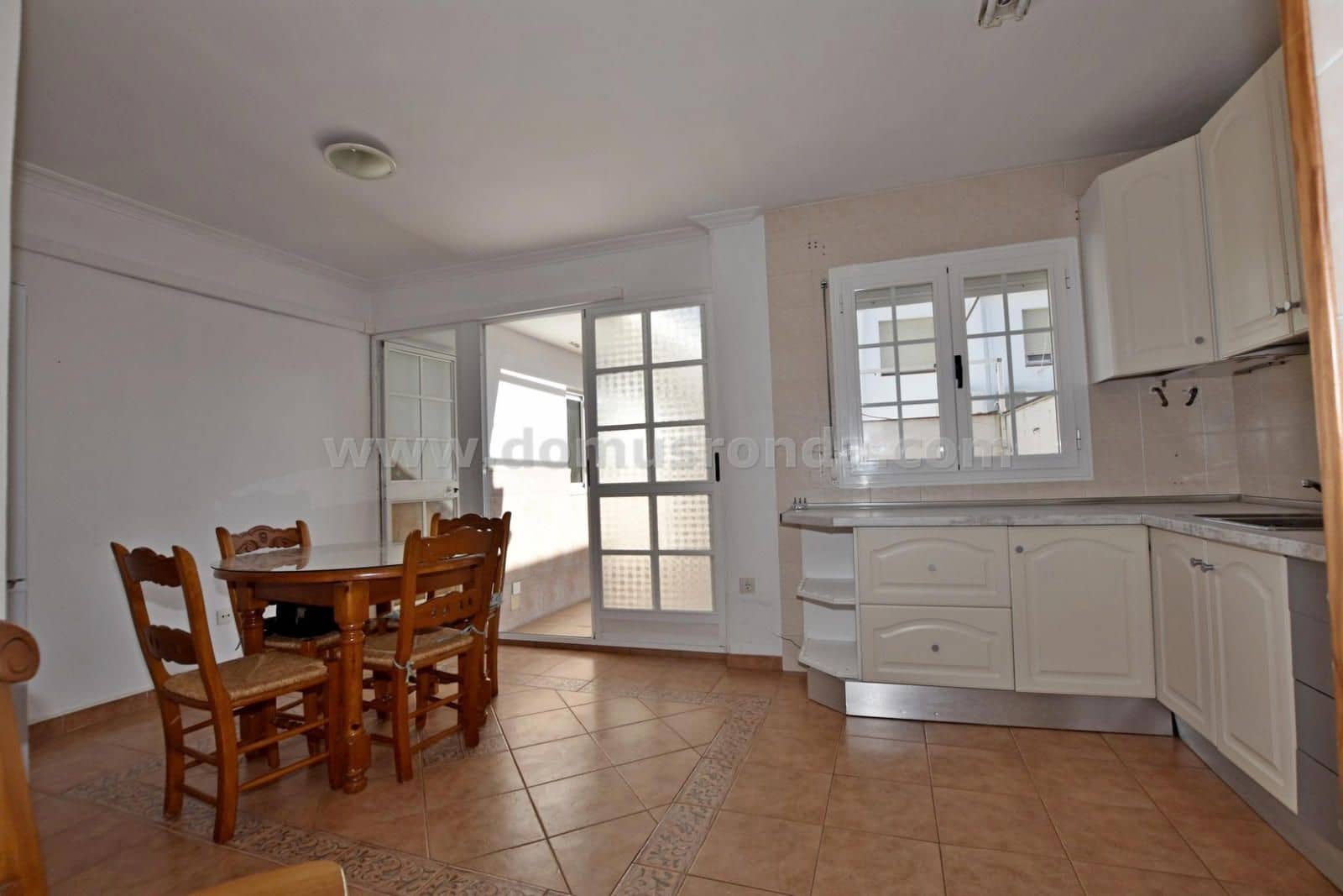 3 bedroom Townhouse for sale in Ronda with garage - € 245,000 (Ref: 9511121)