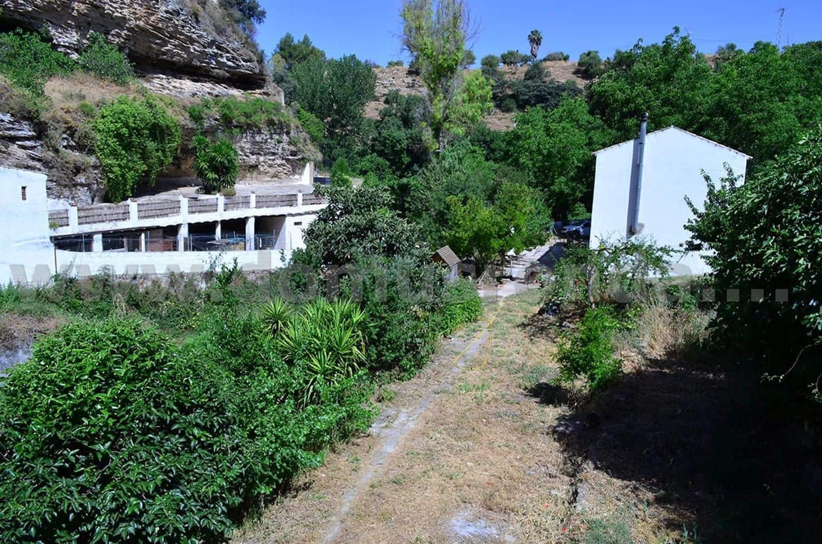 4 slaapkamer Finca/Landhuis te koop in Arriate - € 600.000 (Ref: 9528990)