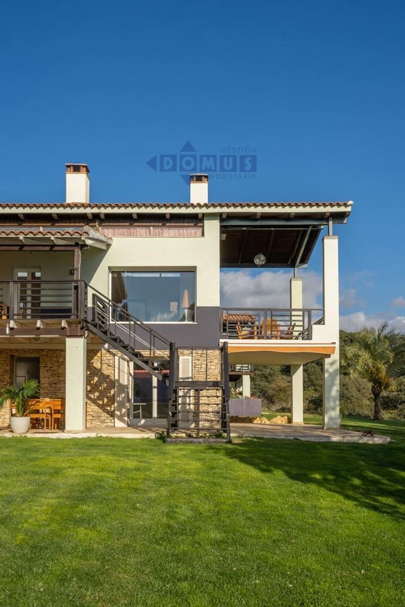 11 slaapkamer Finca/Landhuis te koop in Ronda met zwembad - € 1.995.000 (Ref: 9774449)