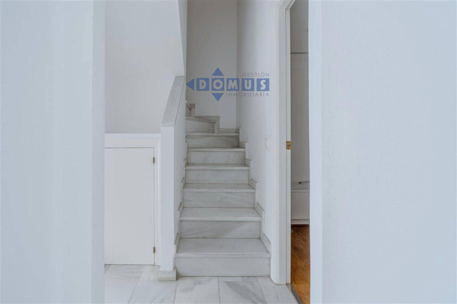 2 chambre Penthouse à vendre à San Pedro de Alcantara avec garage - 380 000 € (Ref: 9780816)