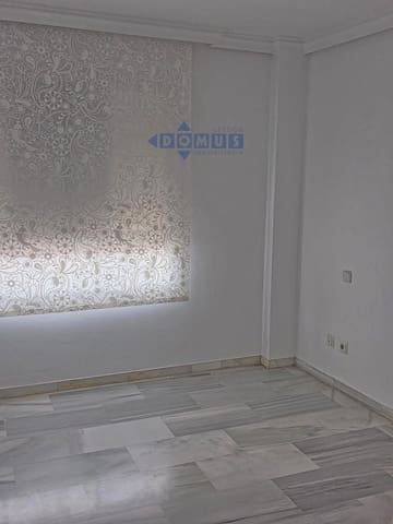 Ático de 2 habitaciones en San Pedro de Alcantara, Marbella en venta con garaje - 380.000 € (Ref: 9780816)