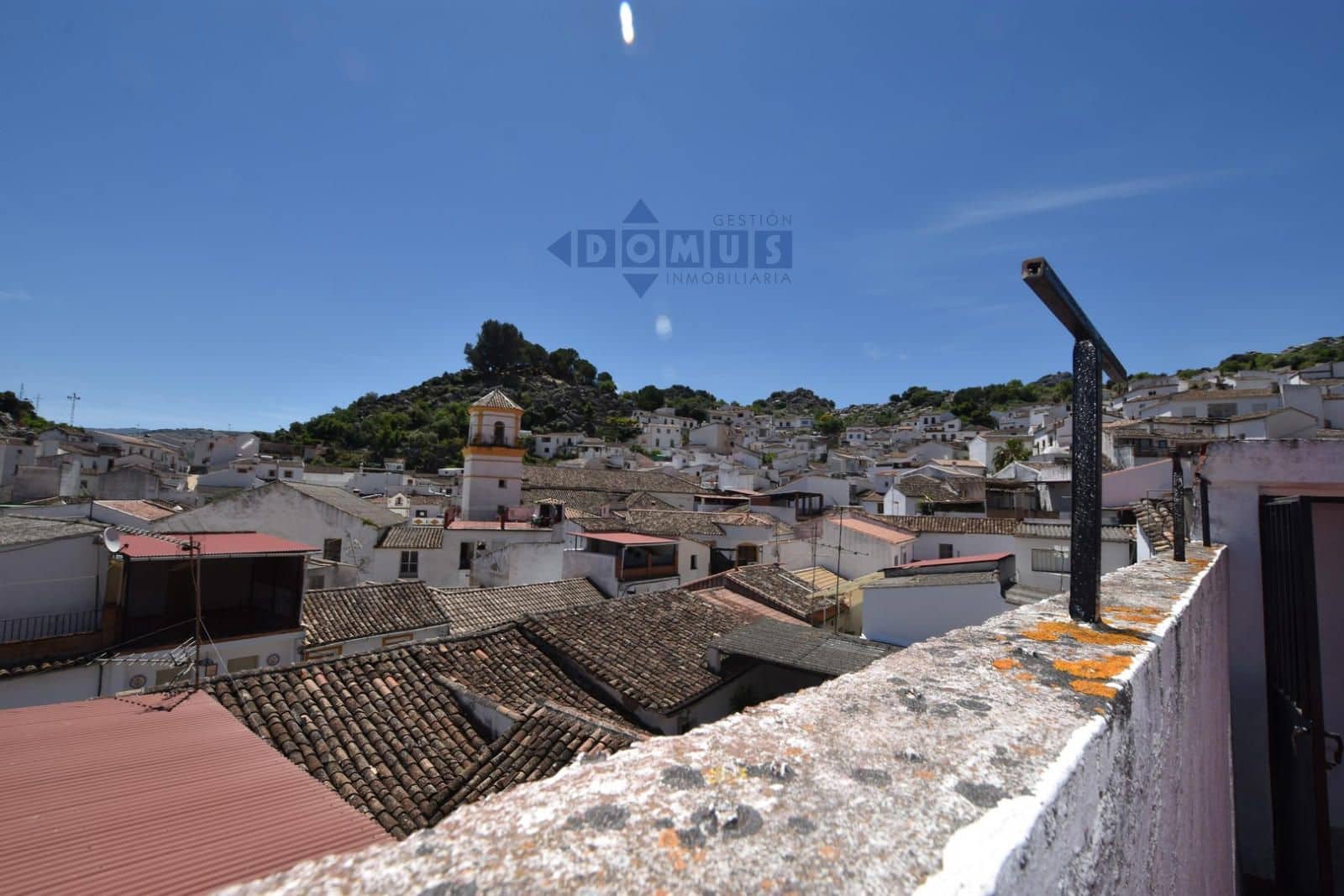 7 bedroom Villa for sale in Montejaque with garage - € 180,000 (Ref: 9844539)